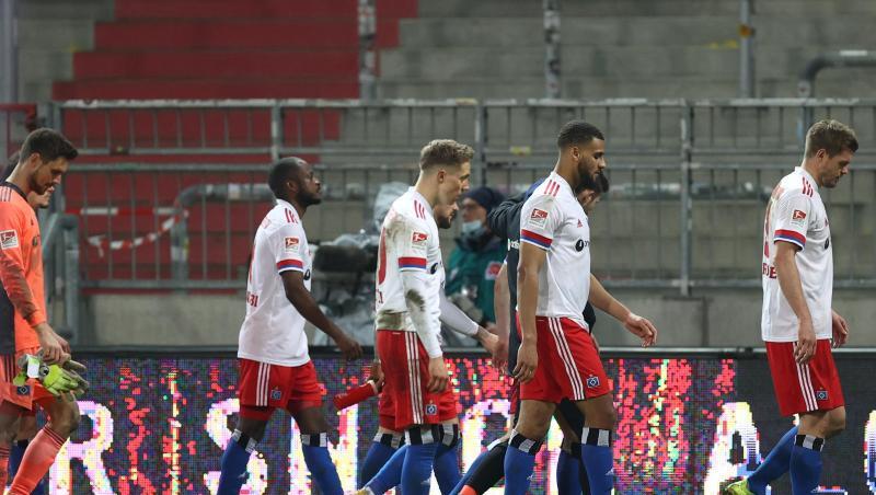 Die Spieler des Hamburger SV waren nach der Niederlage gegen den FC St. Pauli bedient.