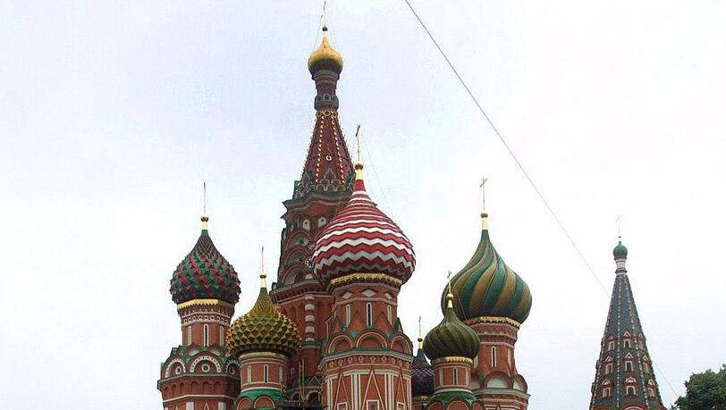 Wahrzeichen Moskaus: die Basilius-Kathedrale am Roten Platz Wahrzeichen Moskaus: die Basilius-Kathedrale am Roten Platz