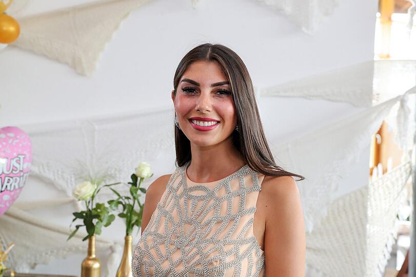Die Schwester der Braut: "Bachelor"-Kandidatin Yeliz Koc und Freundin von "Promi Big Brother"-Kandidat Johannes Haller.
