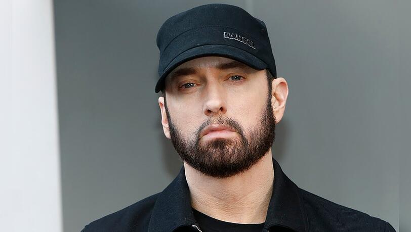 Rapper Eminem kann den ersten Schwiegersohn in seiner Familie begrüßen. Seine Adoptivtochter Alaina hat in Detroit geheiratet.