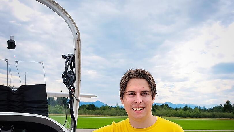 Tim Grassinger (20) studiert Luft- und Raumfahrttechnik.