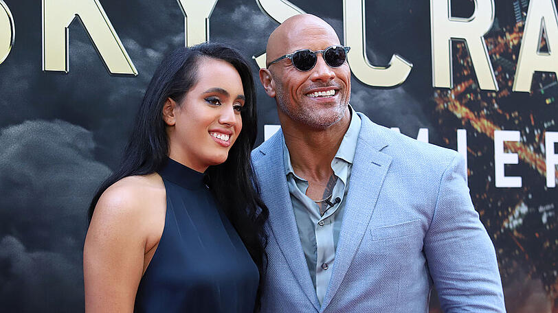 Dwayne "The Rock" Johnson mit Tochter Simone. Die 18-Jährige will in seine Fußstapfen treten und Profi-Wrestlerin werden.