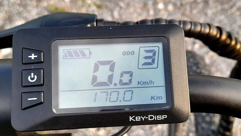 Einfache Bedienung: Die ersten 170 Kilometer mit dem Eskute Voyager sind geschafft. Einfache Bedienung: Die ersten 170 Kilometer mit dem Eskute Voyager sind geschafft.