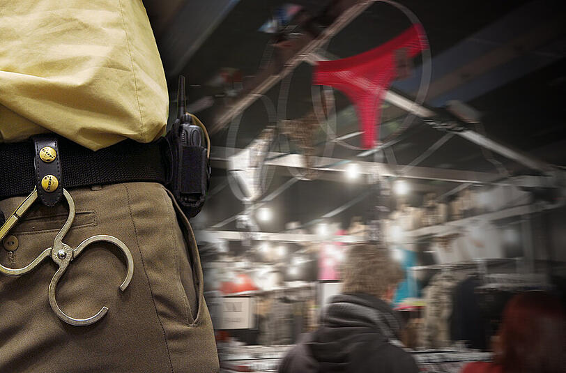 Polizeikontrollen auf der Erotikmesse. Einige Damen hatten verbotenerweise Sex gegen Geld angeboten. (Symbolbild)