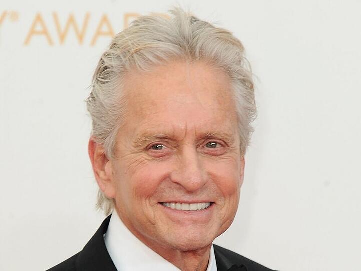 Den Emmy für "Behind the Candelabra" hätte Michael Douglas am liebsten mit Matt Damon geteilt