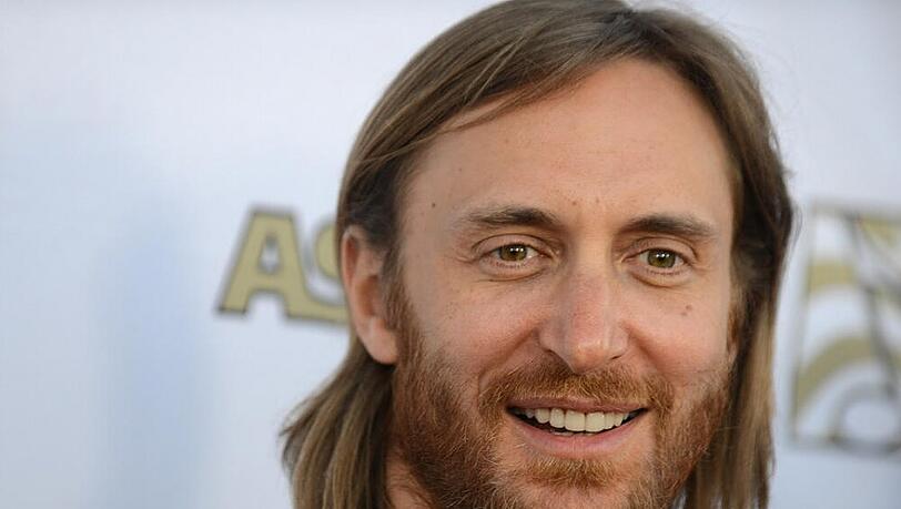David Guetta ist das Aushängeschild der Spenden-Aktion "The World Needs More" David Guetta ist das Aushängeschild der Spenden-Aktion "The World Needs More"