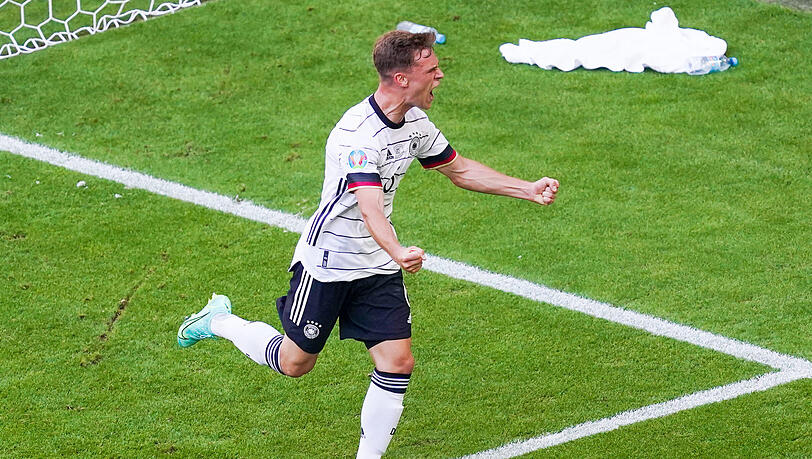 "Ich bewundere alles an ihm", sagt Grubinger über Kimmich. "Ich bewundere alles an ihm", sagt Grubinger über Kimmich.