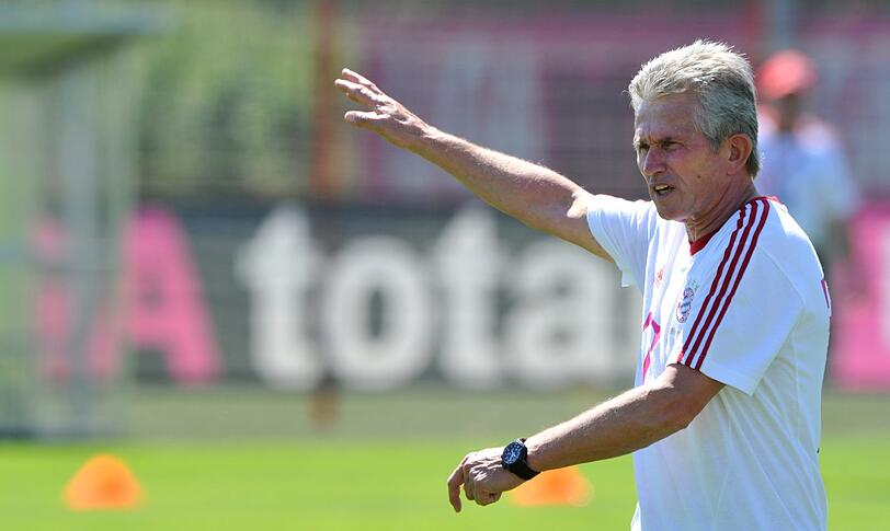 Jupp Heynckes hatte bei seiner  Rückkehr zu Bayern München nur einen Rumpfkader zur Verfügung. Bei  der ersten Trainingseinheit am Montag standen gerade einmal sieben  Profis auf dem Platz. Die Bilder
