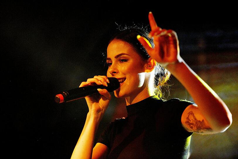 Lena bei ihrem Auftritt in der Münchner Thetarefabrik.