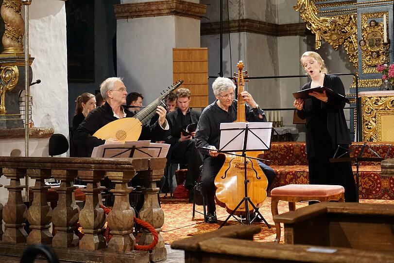 Andrew Parrott und das Taverner Consort in Frauenchiemsee.