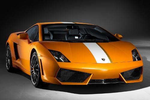 Scharfes Teil: der Lambo zu Ehren des Testfahrers Balboni.