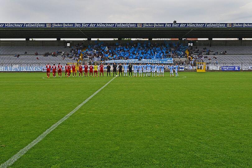Das erste Spiel im renovierten Grünwalder Stadion. Die Impressionen zum Durchklicken!