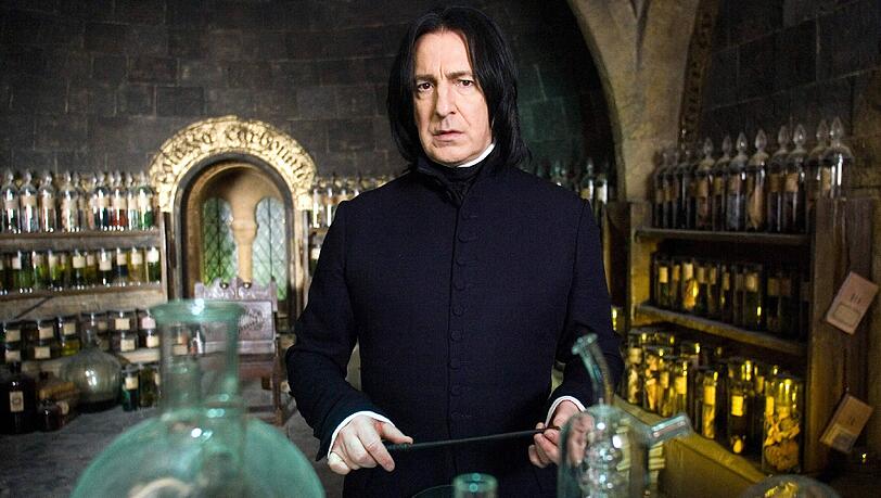 Alan Rickman ist tot. In den "Harry Potter"-Filmen überzeugte er in der Rolle des schillernden Zauberers Severus Snape. Alan Rickman ist tot. In den "Harry Potter"-Filmen überzeugte er in der Rolle des schillernden Zauberers Severus Snape.