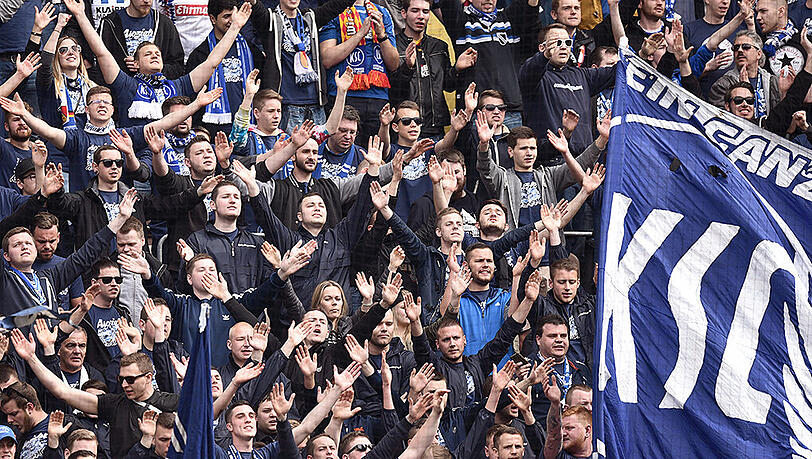 Der Karlsruher SC hat keinen Spaß mit Teilen seiner Fans. (Symbolbild) Der Karlsruher SC hat keinen Spaß mit Teilen seiner Fans. (Symbolbild)