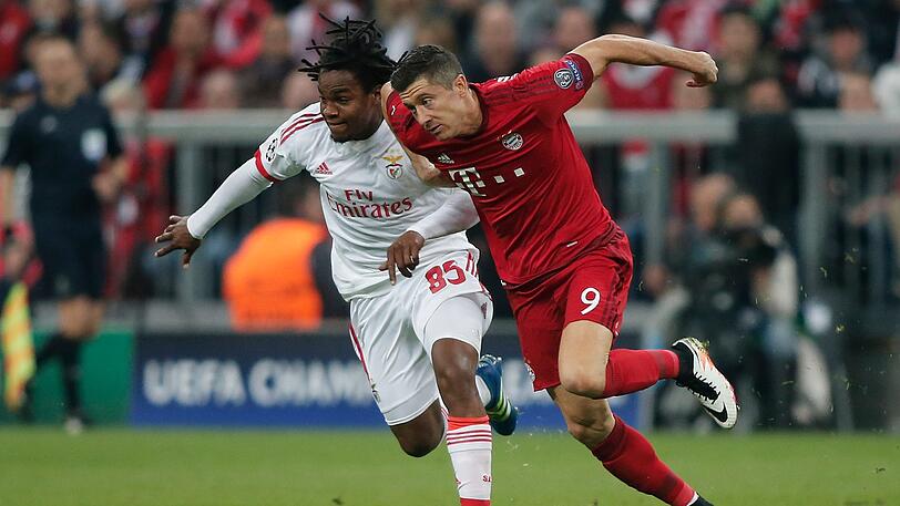 2016 noch im Benfica-Trikot: Sanches (l.) in der Champions League gegen Bayern-Stürmer Lewandowski.