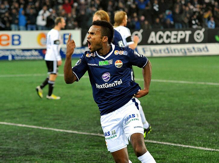 Ola Kamara geht für die Löwen auf Torejagd