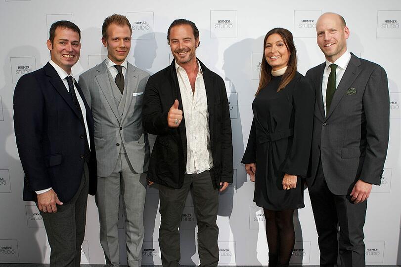 Der Münchner Herrenausstatter Hirmer hat sein neues Studio in der Kaufingerstraße feierlich eröffnet. Unter den Partygästen tummelte sich Prominenz aus Medien, Sport, Politik und Wirtschaft. Die Bilder!