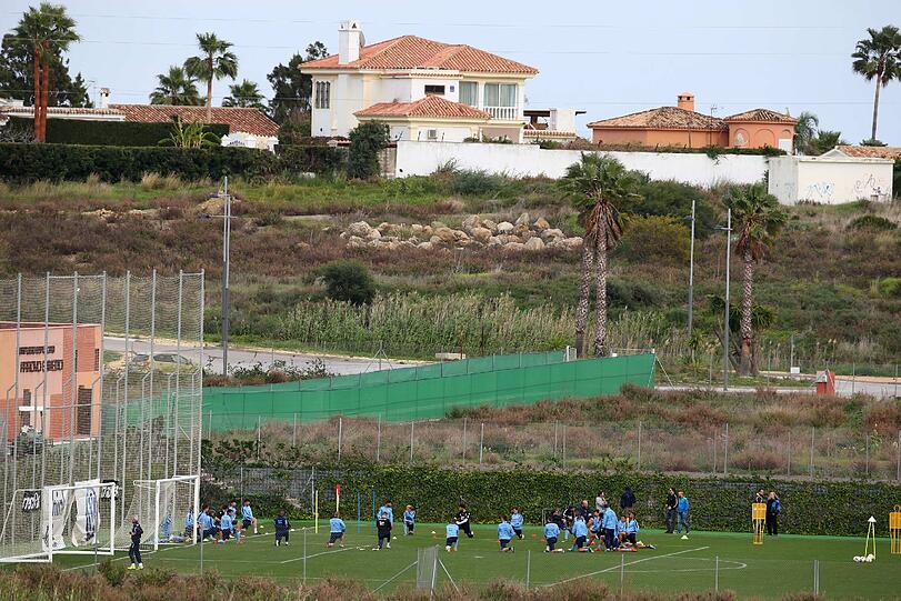 In der zweiten Einheit des ersten Trainingstages standen für den TSV 1860 ein Kraftzirkeltraining und Spielformen an.