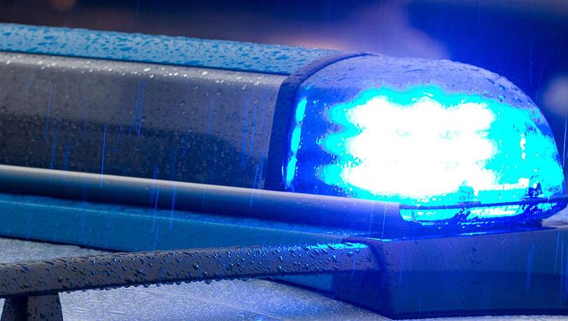 Das Opfer wurde durch die Misshandlungen des Täters kurzzeitig bewusstlos. Das Opfer wurde durch die Misshandlungen des Täters kurzzeitig bewusstlos.