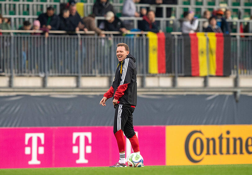 "Nagelsmann wird bestimmt mal ein sehr guter Trainer, aber er braucht auch seine Erfahrung, er ist noch sehr, sehr jung", sagt Bayern-Präsident Hainer. "Nagelsmann wird bestimmt mal ein sehr guter Trainer, aber er braucht auch seine Erfahrung, er ist noch sehr, sehr jung", sagt Bayern-Präsident Hainer.