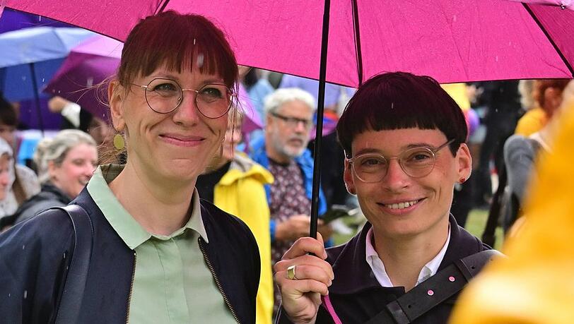 Katja Meier und Josefine Paul werden bald Ehefrau und Ehefrau.