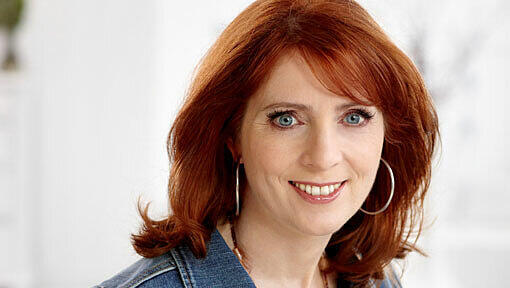 Monica Lierhaus als Moderatorin der ARD-Fernsehlotterie. Monica Lierhaus als Moderatorin der ARD-Fernsehlotterie.