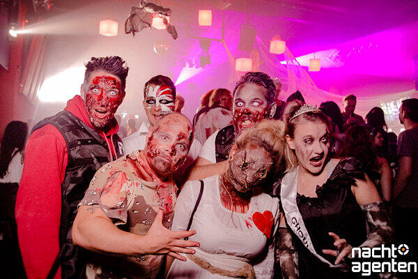 Sexy Halloween konnte man am Wochenende in der Nachtgalerie erleben. Dort wurde unter dem Motto "Sex-O-Ween" gefeiert! Mehr Bilder unter: www.nachtagenten.de.