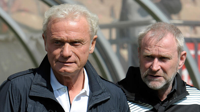 Hans-Peter Briegel (links) und der ehemalige FCK-Sportdirektor Uwe Stöver.