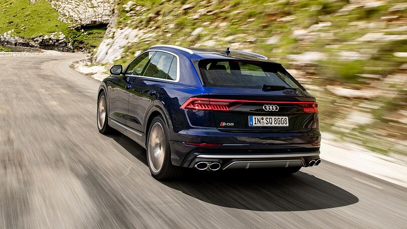 Vier Auspuff-Endrohre müssen es bei einem V8-TDI schon sein.