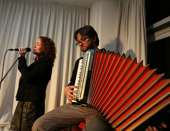 Die Lange Nacht der Musik. Hier das Duo Andrea Pancur und Ilya Shneyveys im Cohen's.