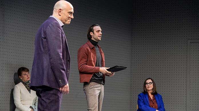 Cathrin Störmer (von links), Robert Dölle, Michael Wächter und Charlotte Schwab spielen Ferdinand von Schirach