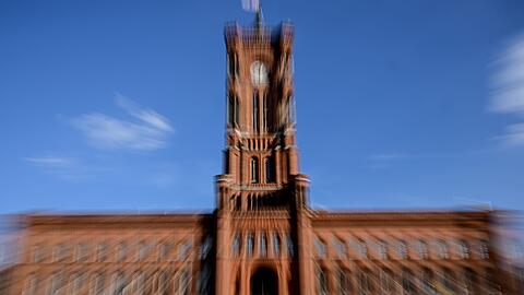 Das Rote Rathaus in Berlin-Mitte ist Amtssitz des Regierenden B&uuml;rgermeisters oder der Regierenden B&uuml;rgermeisterin. (Archivbild)