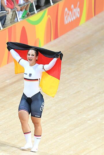 Miriam Vogel ließ sich auch von einem abgefallen Sattel nicht beirren und steuerte im Bahnrad-Sprint souverän zu Gold. Im Teamsprint holte sie mit der Mannschaft zusätzlich Bronze.