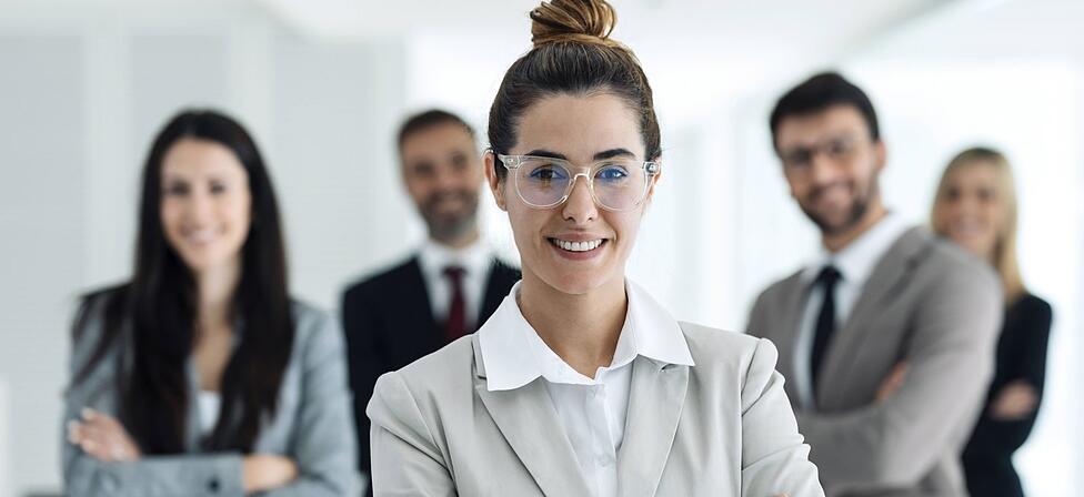 Wer für seine Arbeit gutes Geld bekommt, erhält später auch eine bessere Rente - und ist nicht gezwungen, privat vorzusorgen, um über die Runden zu kommen, sagt Michaela Engelmeier.