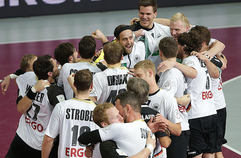 Sehen wir das DHB-Team auch am Ende des Viertelfinales gegen Gastgeber Katar (Mittwoch, 16.30 | Live auf Sky) so jubeln? Deutschland hat die Medaillenränge fest im Visier.
