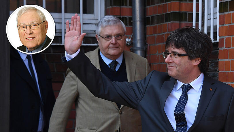 Wieder in Freiheit: Carles Puigdemont feiert seine Entlassung aus deutscher Haft.