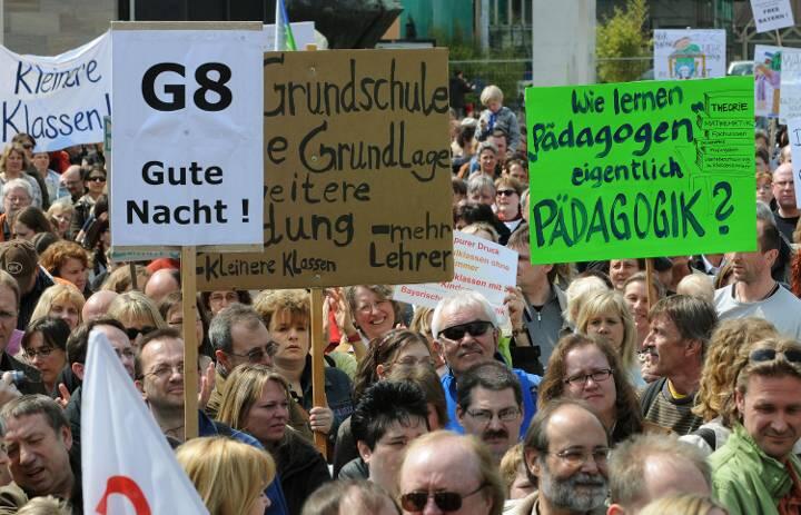 Seit Jahren sorgt das achtjährige Gymnasium für Ärger bei Eltern und Schülern.