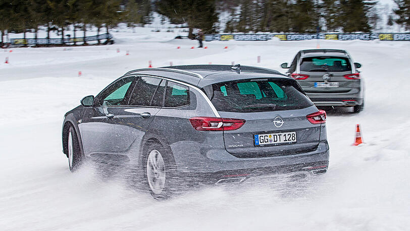 Eis-Ballett: Mit jeder Runde auf dem Test-Parcours im Thomatal wächst das Vertrauen in den Allradantrieb des rustikaleren Insignia.