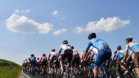 Radler in Aktion bei der Deutschland Tour. Foto: Bernd Thissen/dpa/Archivbild