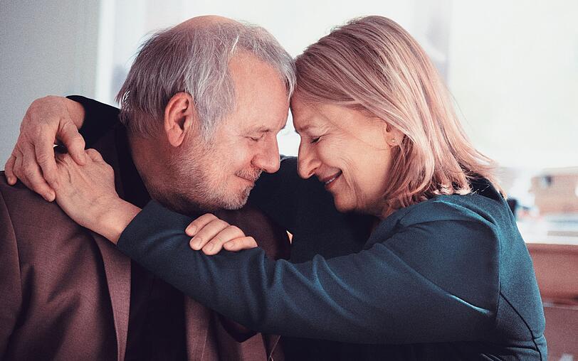 Joachim Kr&oacute;l und Dagmar Manzel spielen die Hauptrollen in Andreas Dresens Romanverfilmung "Alte Liebe".