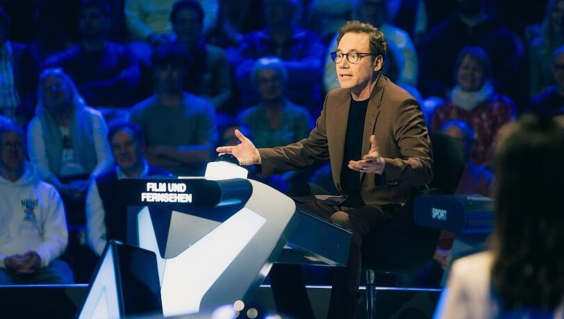 Michael Bully Herbig kennt sich beim "Quiz-Champion" bestens aus. Michael Bully Herbig kennt sich beim "Quiz-Champion" bestens aus.