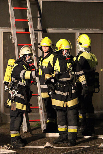 Die Bilder vom Feuerwehreinsatz in Waldkraiburg.