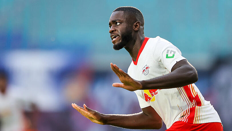 Dayot Upamecano wird seit Monaten mit einem Wechsel zum FC Bayern in Verbindung gebracht. Dayot Upamecano wird seit Monaten mit einem Wechsel zum FC Bayern in Verbindung gebracht.