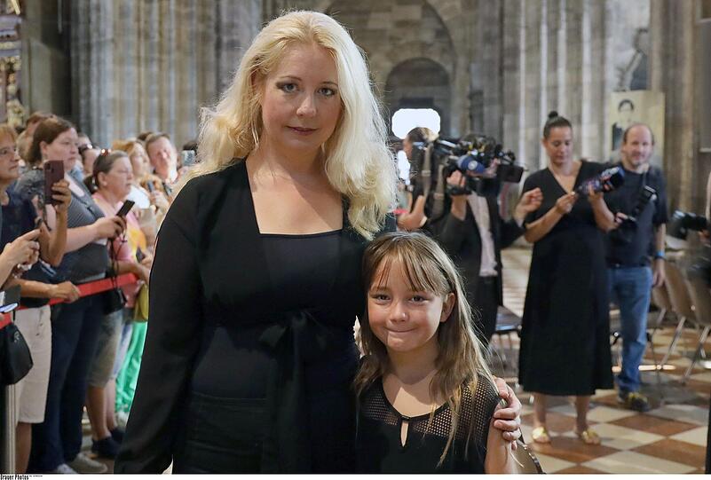 Opernsängerin Iva Schell mit Tochter Viktoria.
