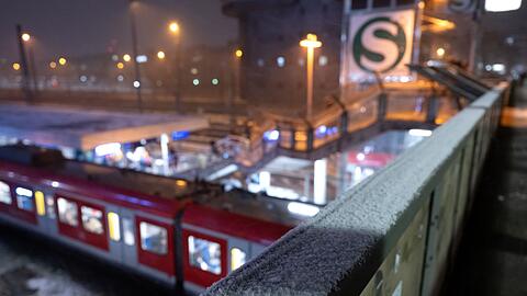 Nach einer Schl&auml;gerei am S-Bahnhof Hackerbr&uuml;cke sind zwei junge M&auml;nner in Untersuchungshaft. (Archivfoto)