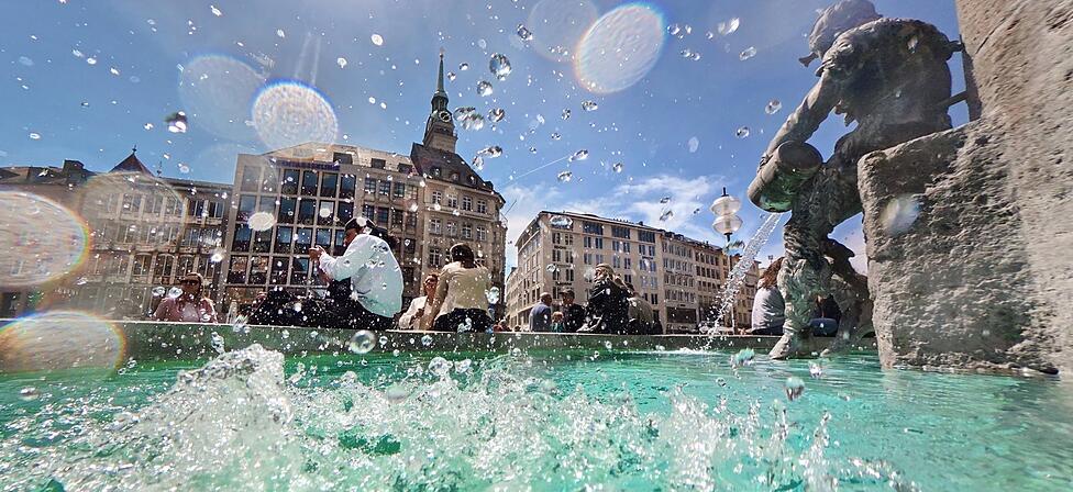 Hier sprudelt der Fischbrunnen noch. Doch nun soll er bis auf weiteres abgedreht werden.