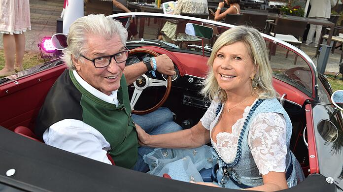 Marianne und Michael Hartl am Wochenende beim Charity-Golf-Turnier der Eagles.