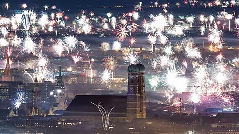 Nicht &uuml;berall darf in der Silvesternacht in M&uuml;nchen Feuerwerk gez&uuml;ndet werden.