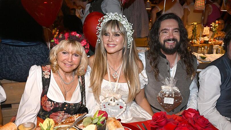 Heidi Klum mit ihrem Ehemann Tom Kaulitz und ihrer Mutter Erna im letzten Oktober.