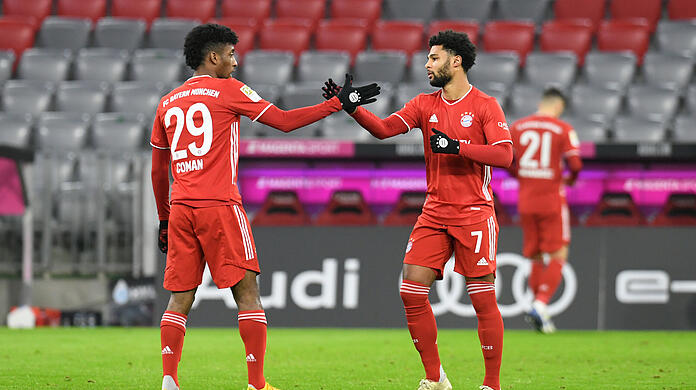 Kingsley Coman (l.) und Serge Gnabry stehen gegen Fürth doch zur Verfügung.